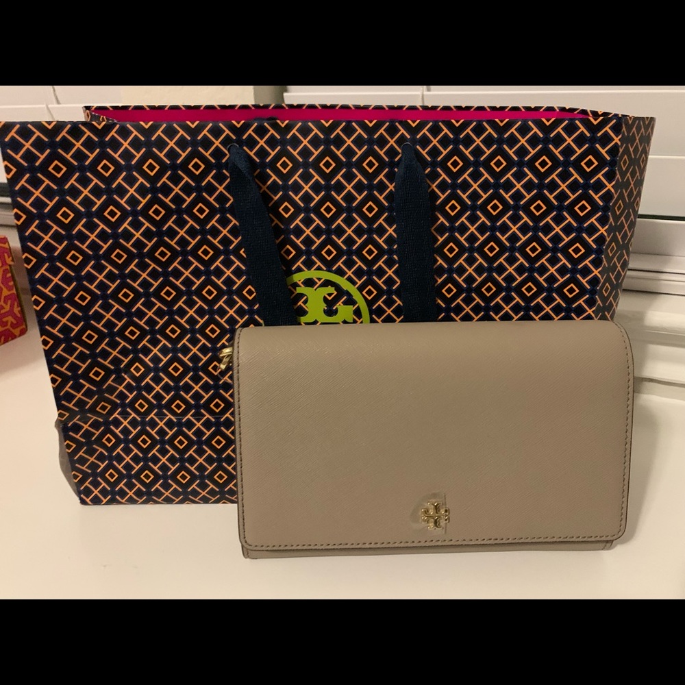 Tory Burch Emerson Chain Wallet